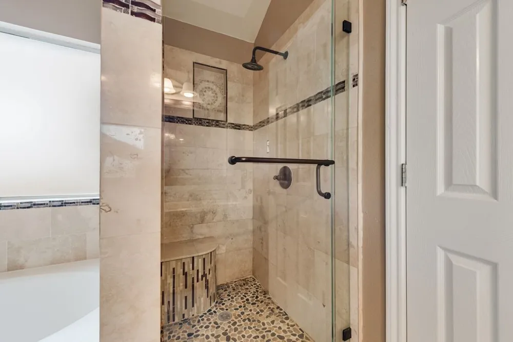 5715 Creekhollow Drive Arlington, TX 76018