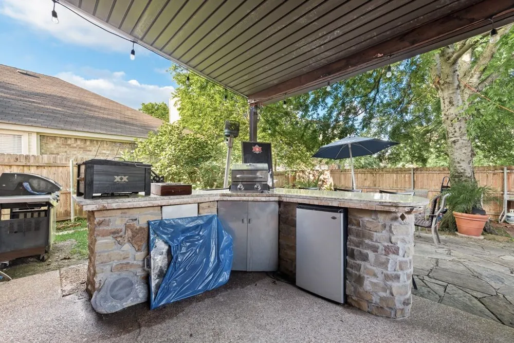 5715 Creekhollow Drive Arlington, TX 76018