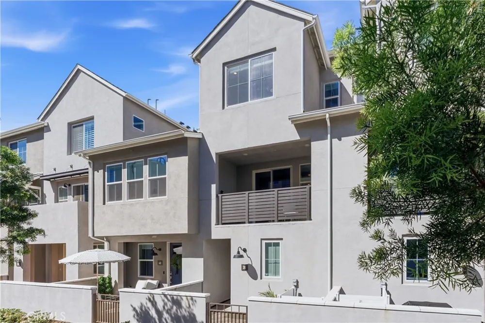 30 Wisteria Rancho Mission Viejo, CA 92694