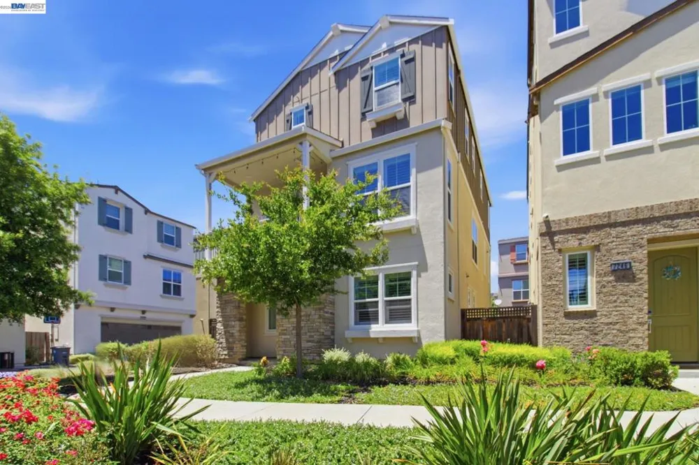 7240 Carneros Ln Dublin, CA 94568