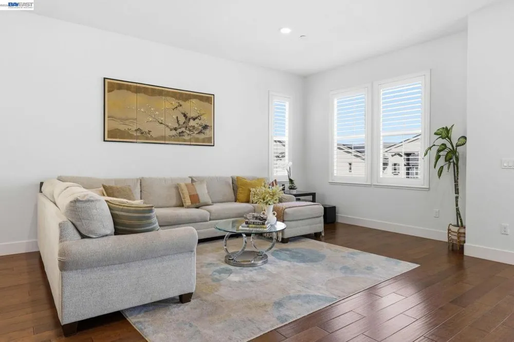 7240 Carneros Ln Dublin, CA 94568