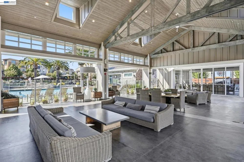 7240 Carneros Ln Dublin, CA 94568