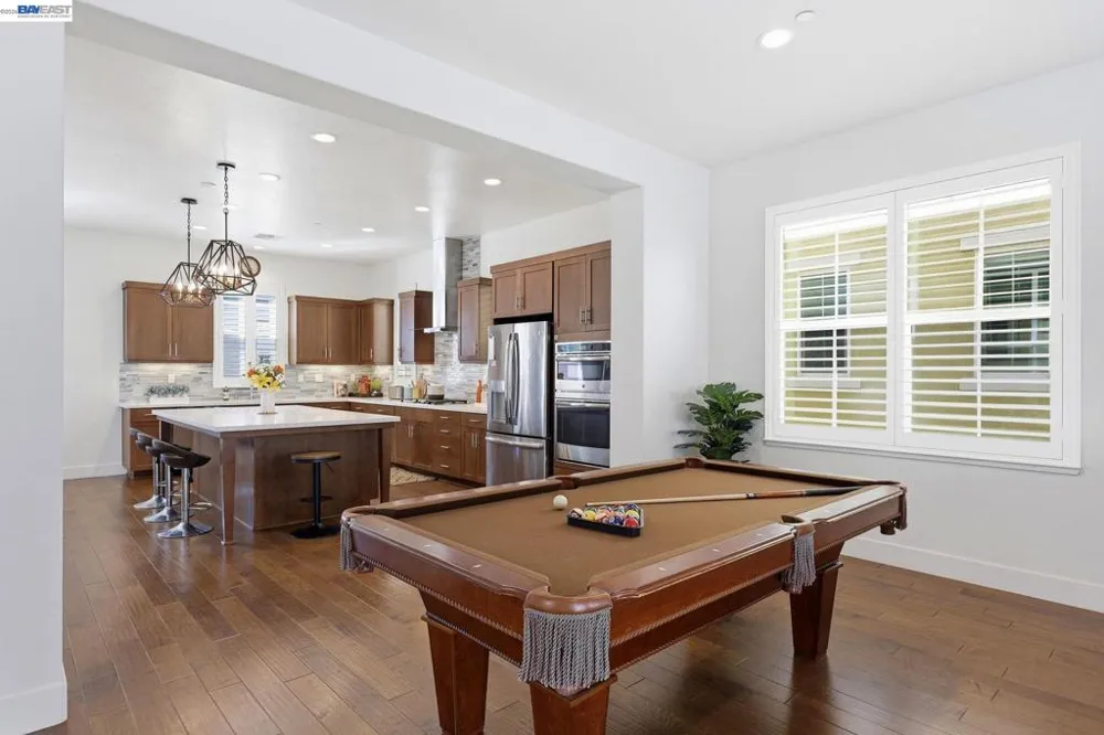7240 Carneros Ln Dublin, CA 94568