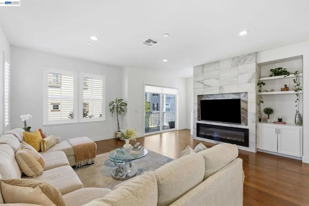 7240 Carneros Ln Dublin, CA 94568