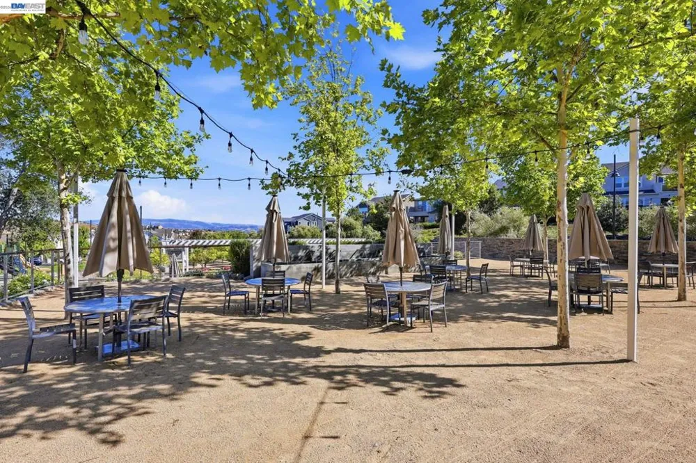7240 Carneros Ln Dublin, CA 94568