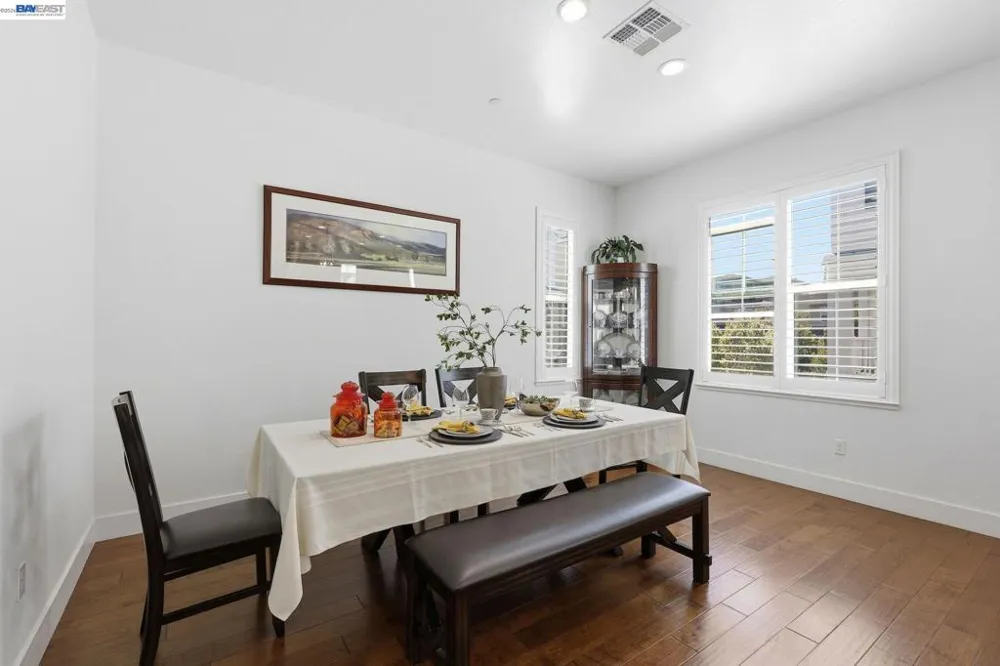 7240 Carneros Ln Dublin, CA 94568