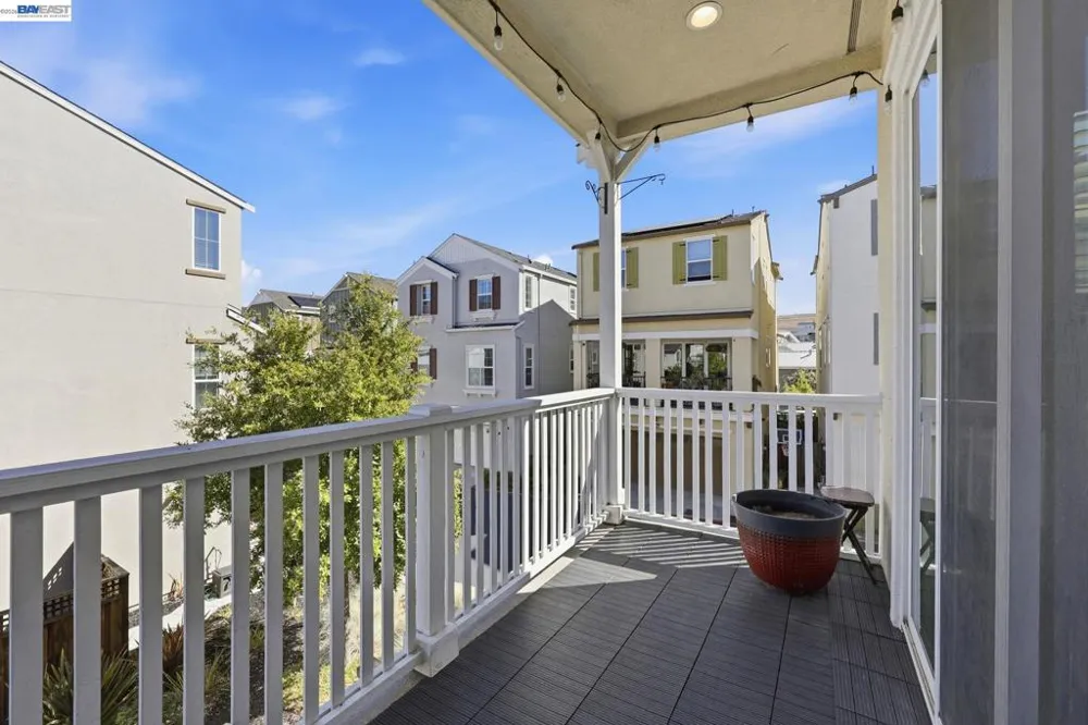 7240 Carneros Ln Dublin, CA 94568