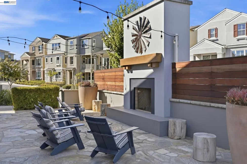 7240 Carneros Ln Dublin, CA 94568