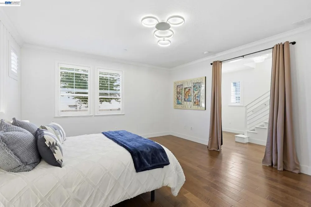 7240 Carneros Ln Dublin, CA 94568