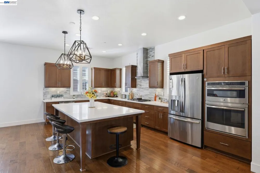 7240 Carneros Ln Dublin, CA 94568