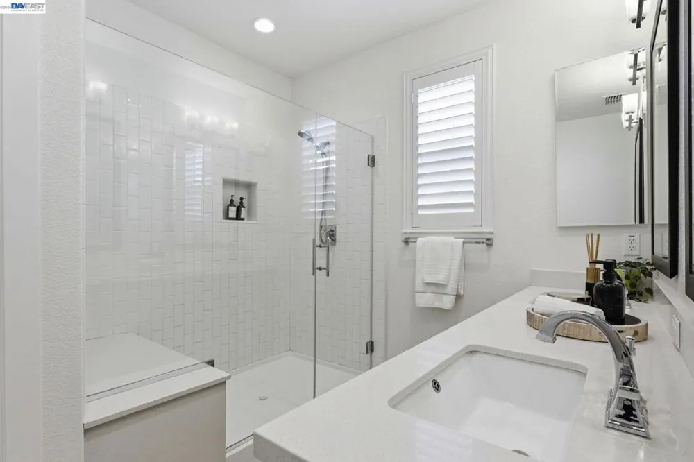 7240 Carneros Ln Dublin, CA 94568