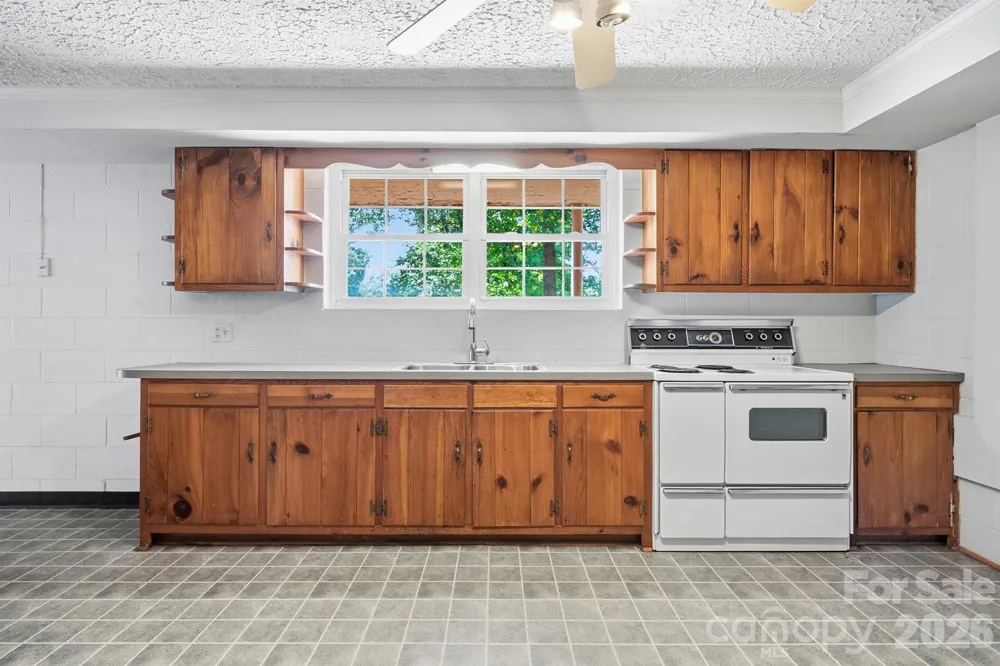 229 Rocky Lane Lincolnton, NC 28092