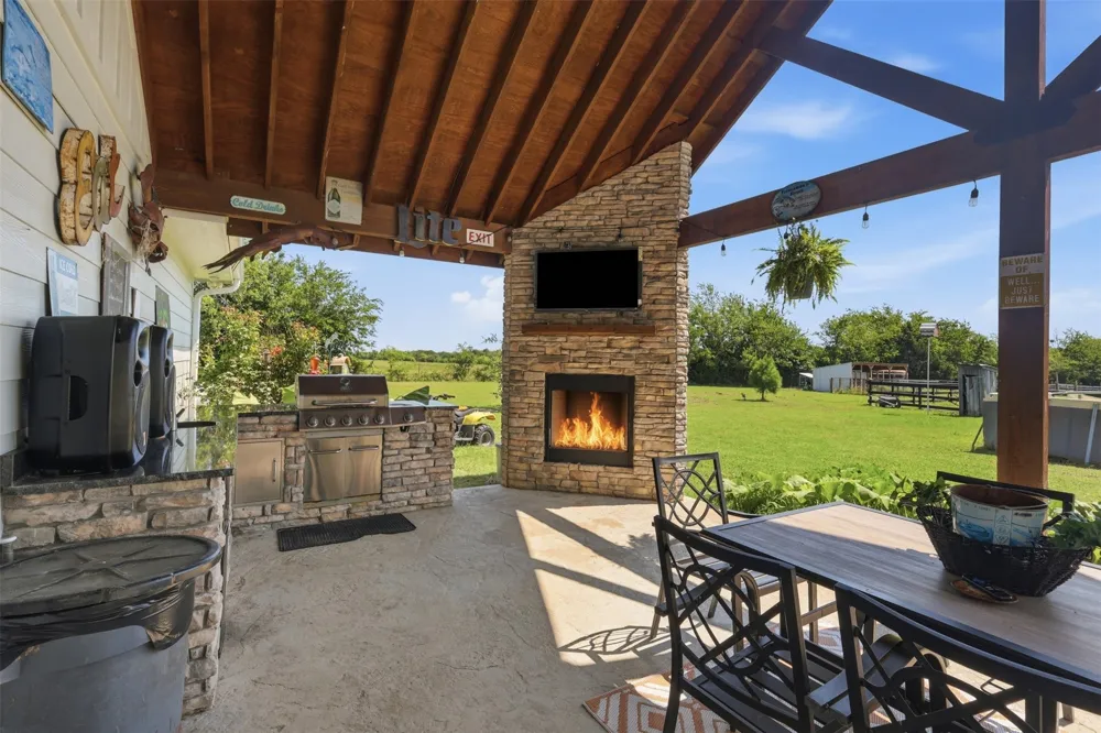 3344 County Road 3512 Dike, TX 75437