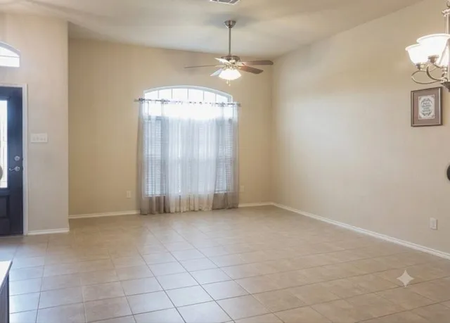 415 Harding Lavon, TX 75166