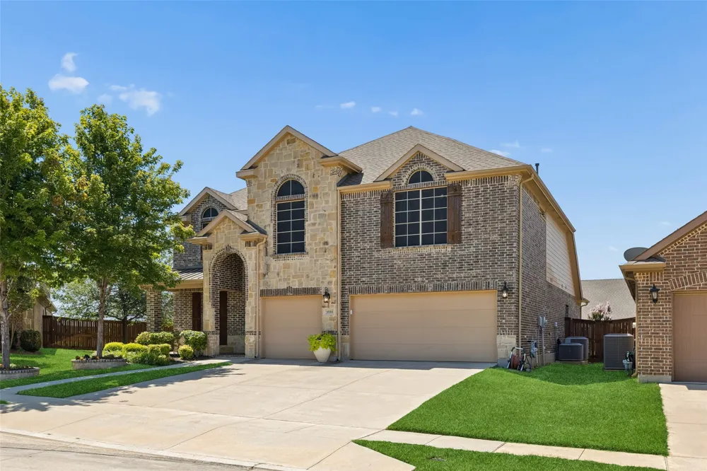 6844 San Luis Trail Fort Worth, TX 76131