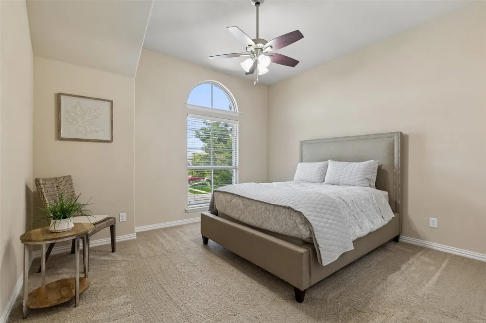 6844 San Luis Trail Fort Worth, TX 76131
