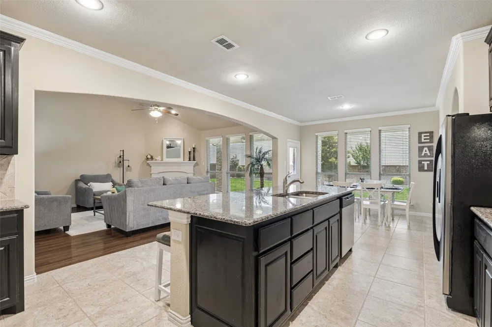 6844 San Luis Trail Fort Worth, TX 76131