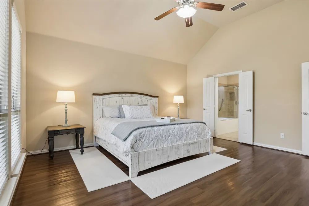 6844 San Luis Trail Fort Worth, TX 76131