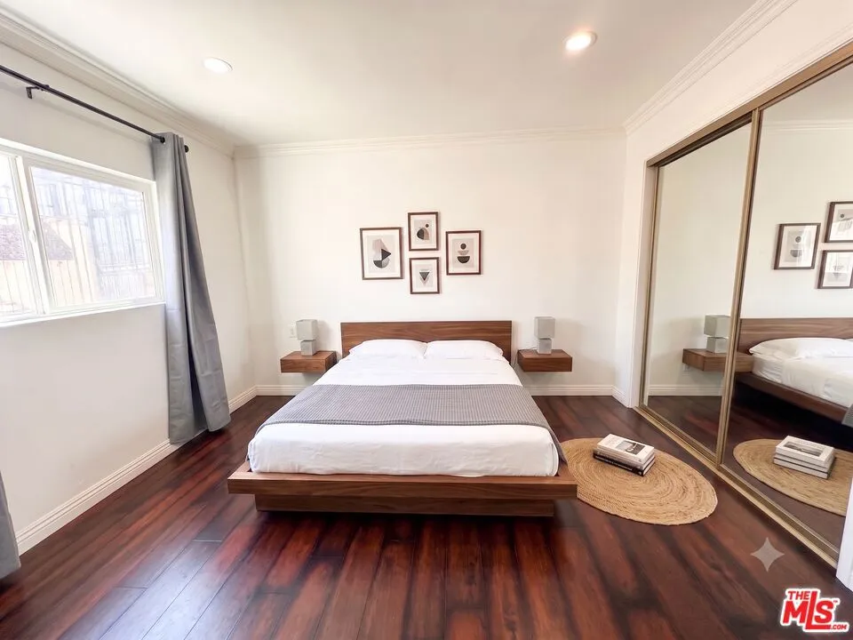 5651 Windsor Way #105 Culver City, CA 90230