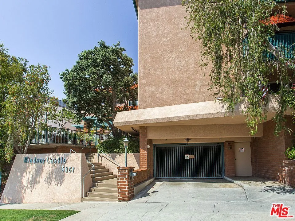 5651 Windsor Way #105 Culver City, CA 90230