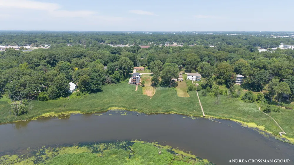 River Hills Drive Holland, MI 49424