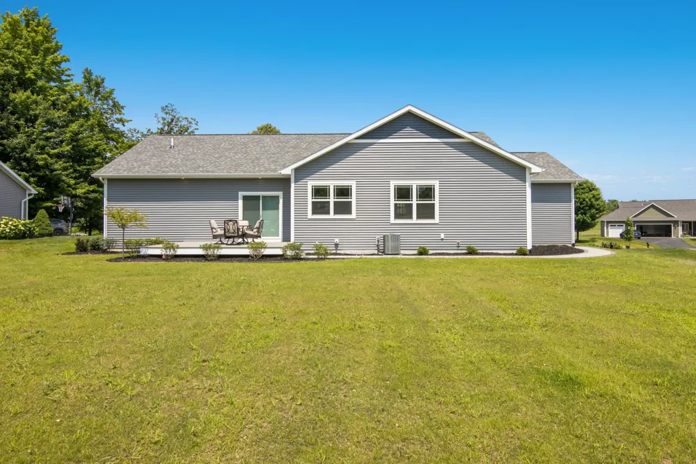 1546 Oban Way East Bay Township, MI 49696