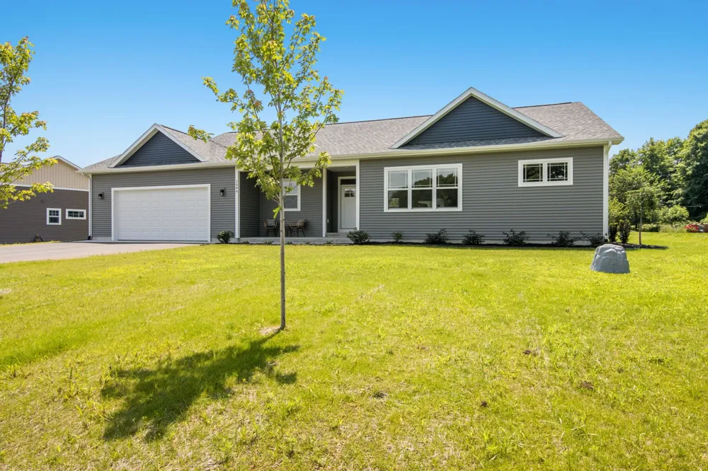 1546 Oban Way East Bay Township, MI 49696