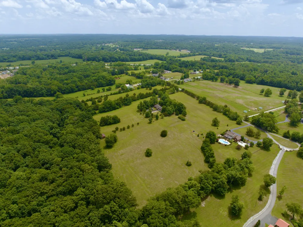 6881 Glidewell Road Cross Plains, TN 37049