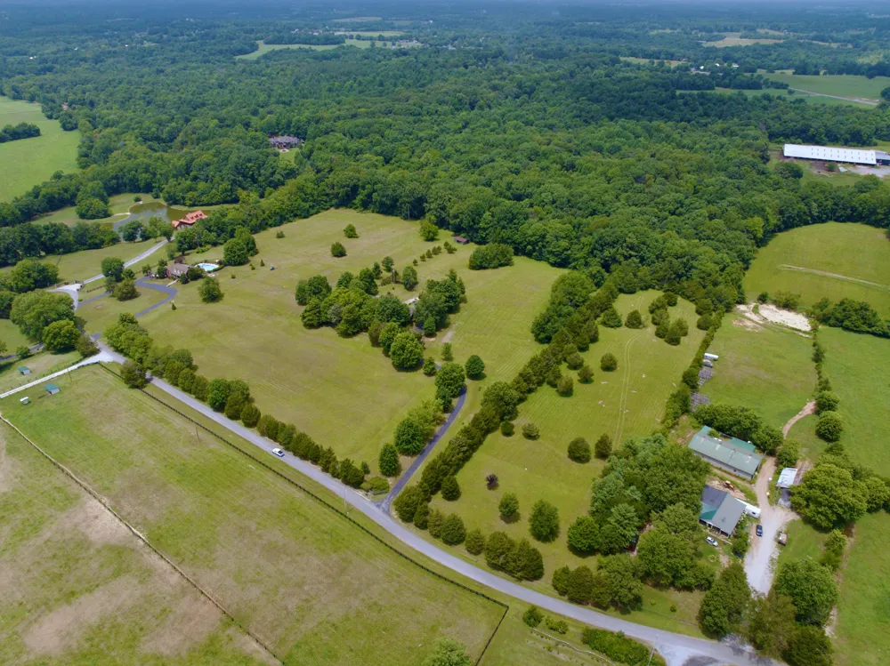 6881 Glidewell Road Cross Plains, TN 37049