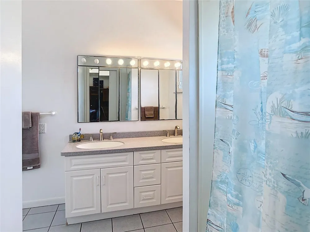 919 KEY WAY Nokomis, FL 34275