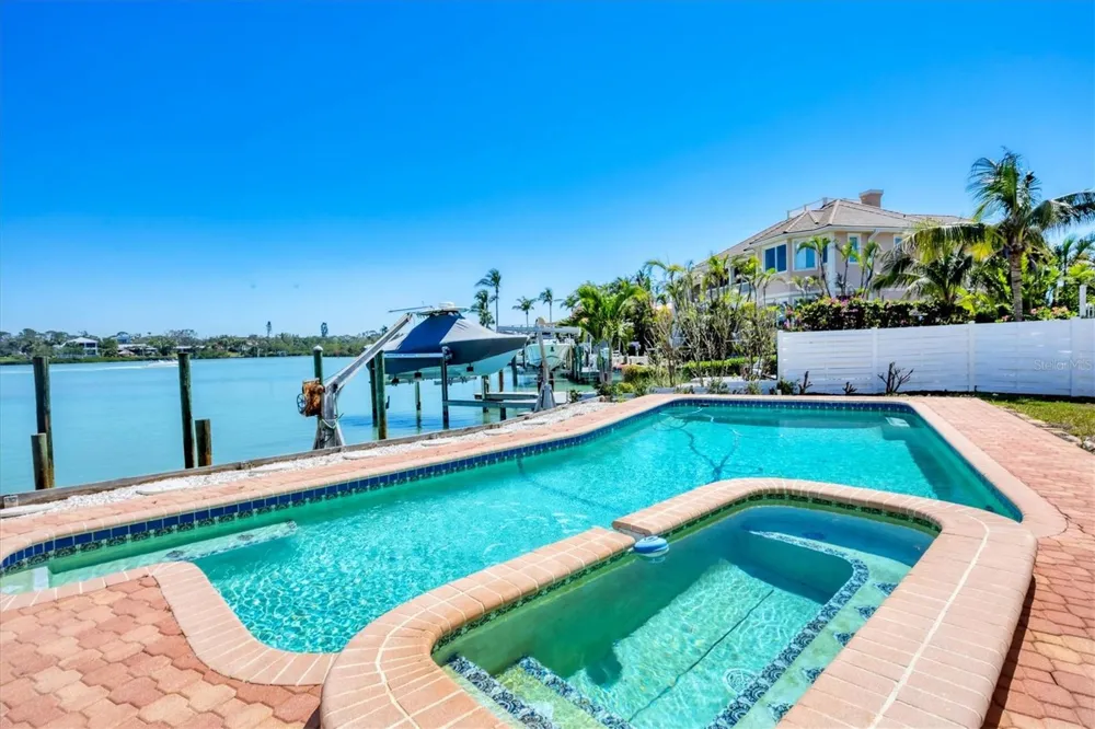 919 KEY WAY Nokomis, FL 34275