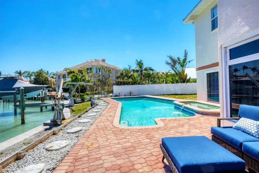 919 KEY WAY Nokomis, FL 34275