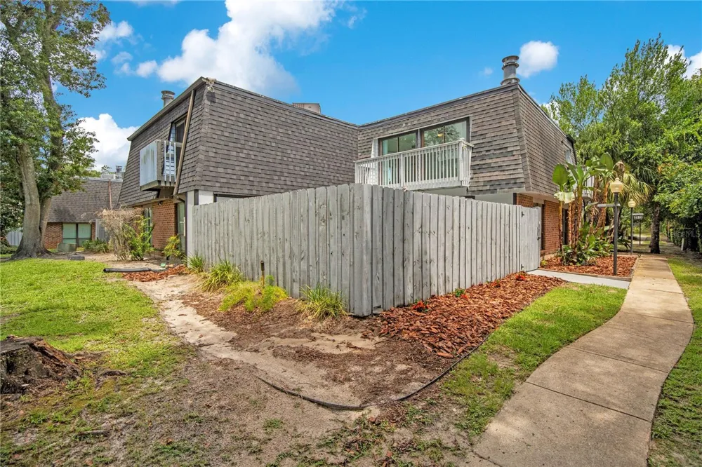 2577 DERBYSHIRE CIRCLE Casselberry, FL 32707