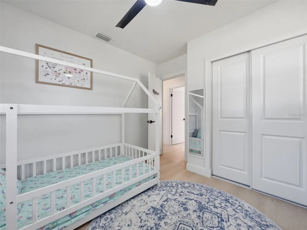 7017 20TH STREET St Petersburg, FL 33702