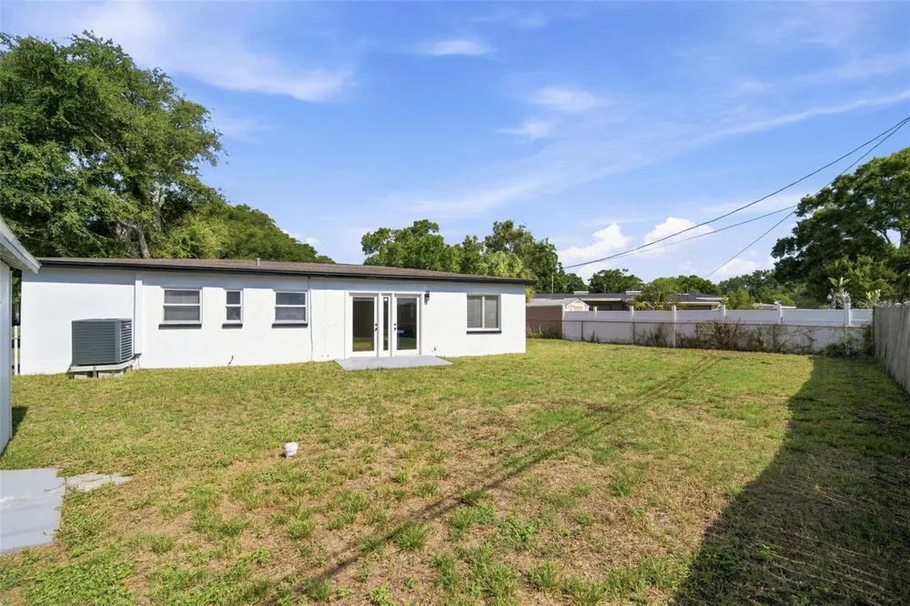7017 20TH STREET St Petersburg, FL 33702
