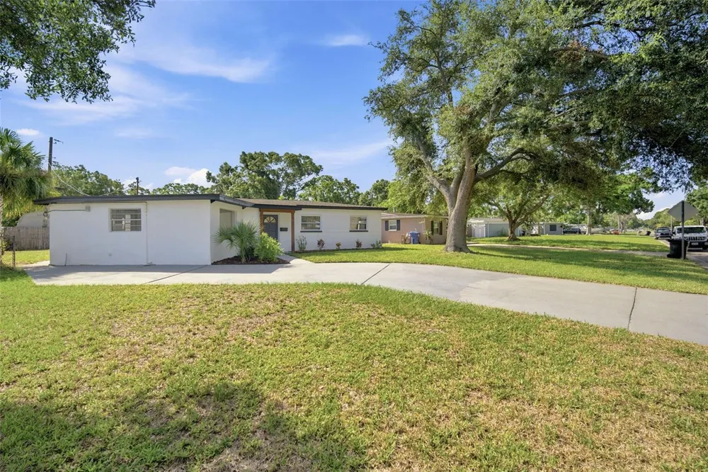 7017 20TH STREET St Petersburg, FL 33702
