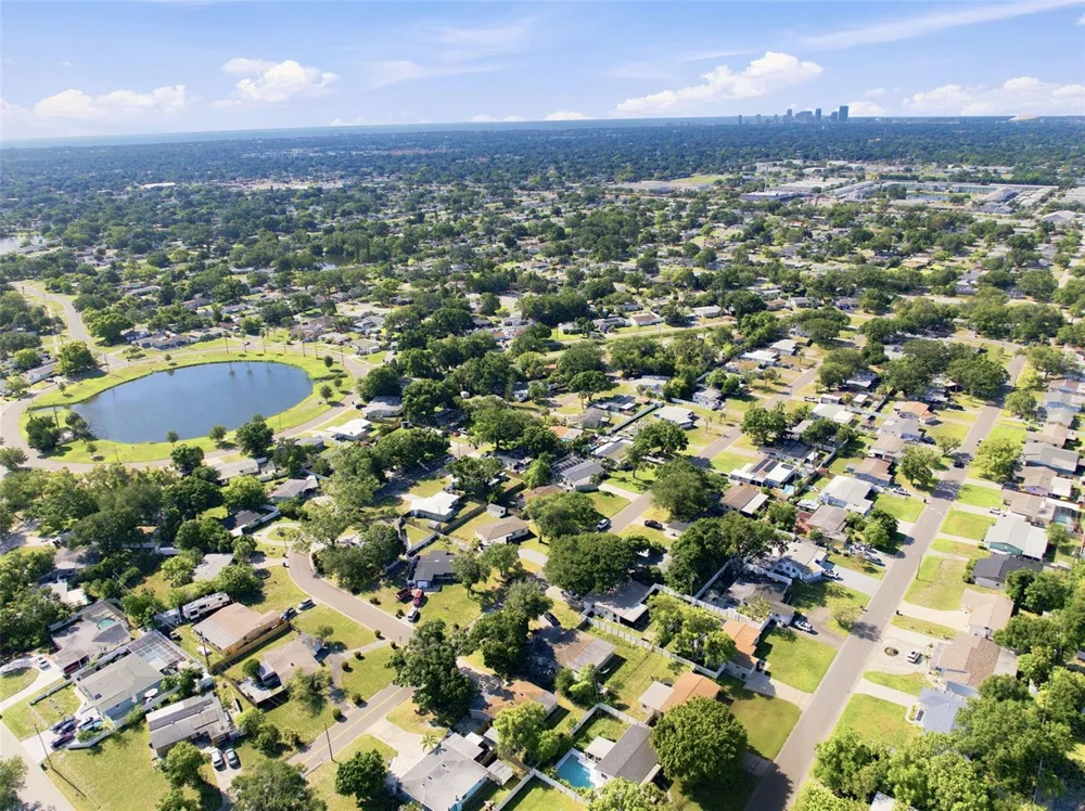 7017 20TH STREET St Petersburg, FL 33702