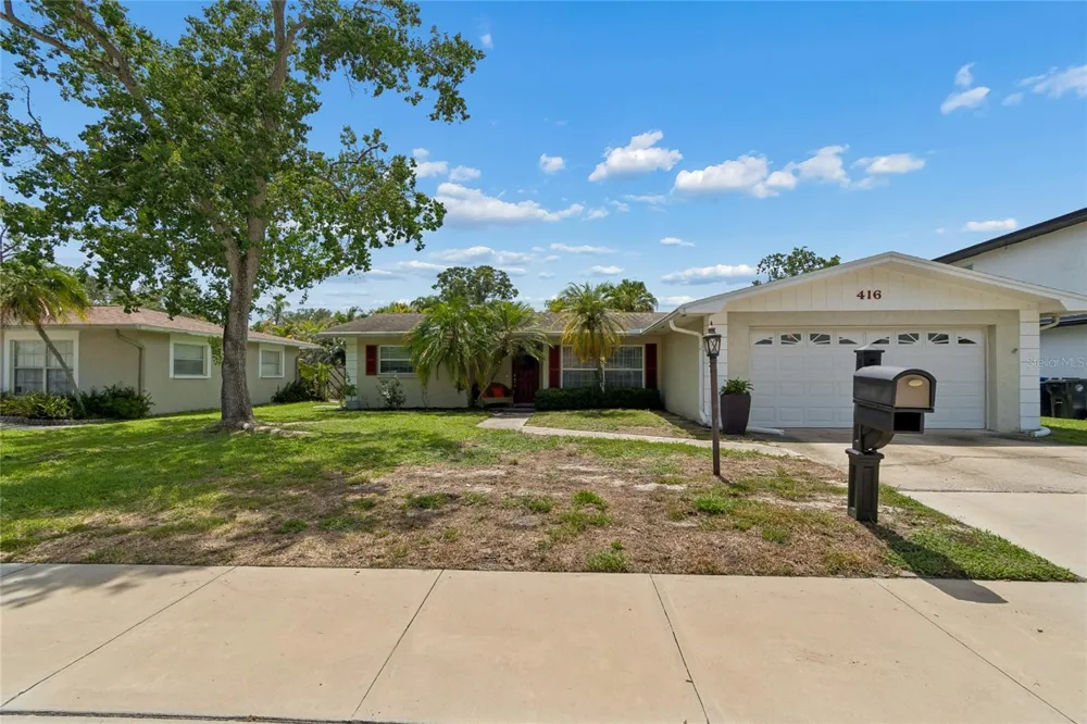 416 MAPLEWOOD DRIVE Oldsmar, FL 34677