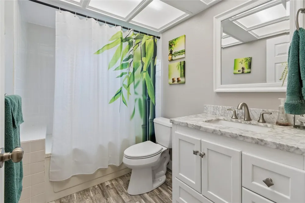416 MAPLEWOOD DRIVE Oldsmar, FL 34677