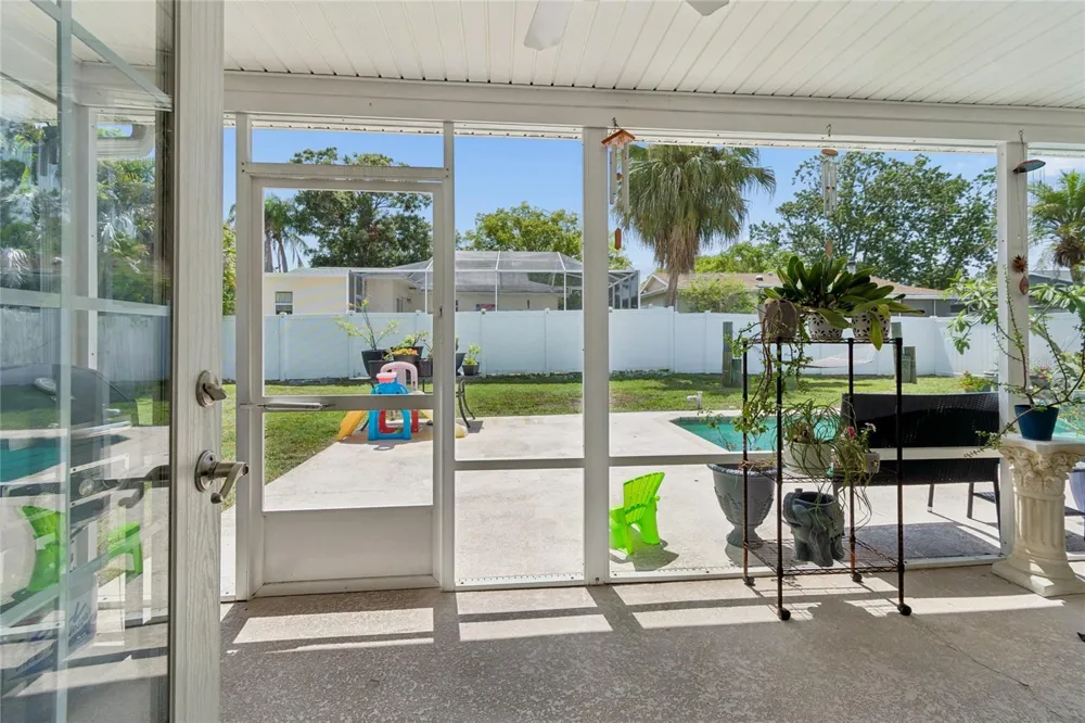 416 MAPLEWOOD DRIVE Oldsmar, FL 34677