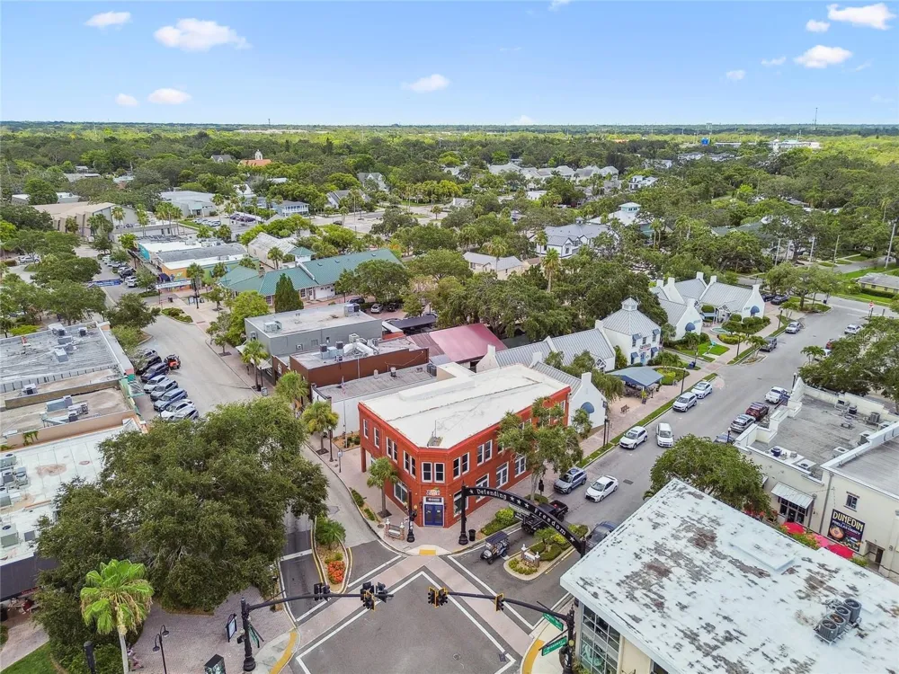 416 MAPLEWOOD DRIVE Oldsmar, FL 34677