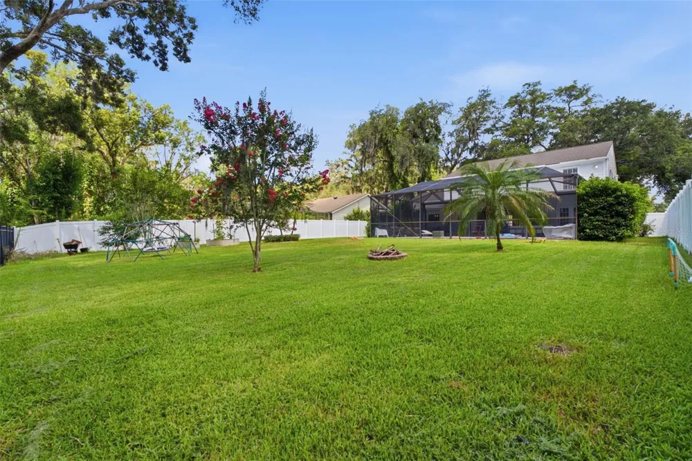 16909 ROLLING ROCK DRIVE Tampa, FL 33618