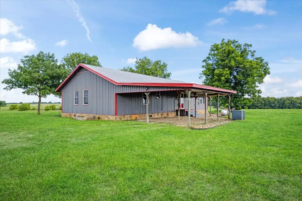 258 County Road 14665 Paris, TX 75462