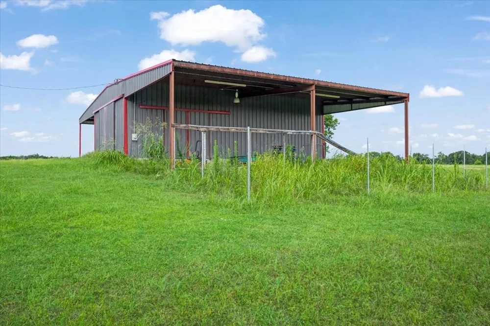258 County Road 14665 Paris, TX 75462