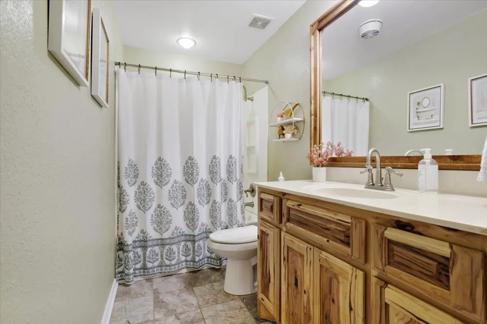 258 County Road 14665 Paris, TX 75462