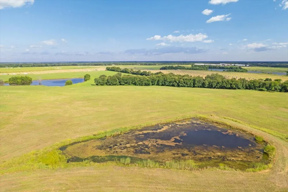 258 County Road 14665 Paris, TX 75462