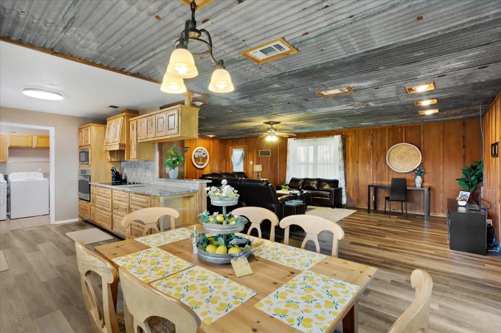 258 County Road 14665 Paris, TX 75462