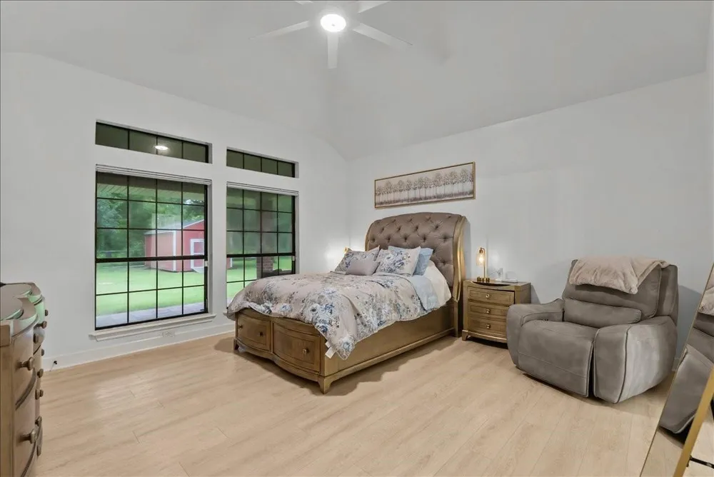 9700 Jay Road Hitchcock, TX 77563