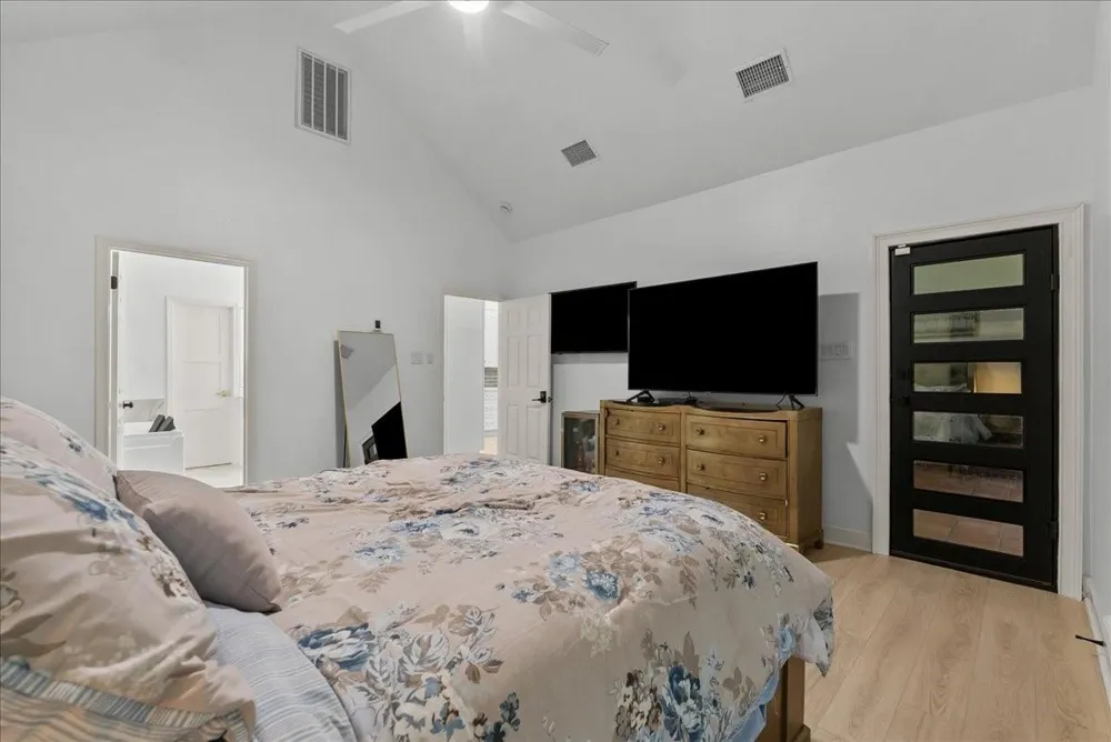 9700 Jay Road Hitchcock, TX 77563