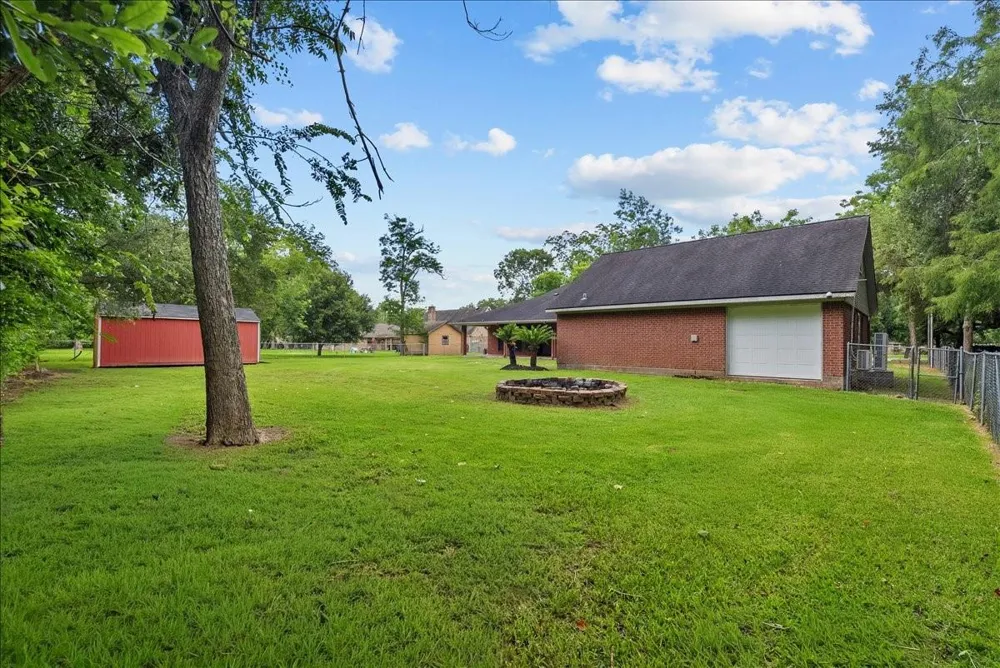 9700 Jay Road Hitchcock, TX 77563